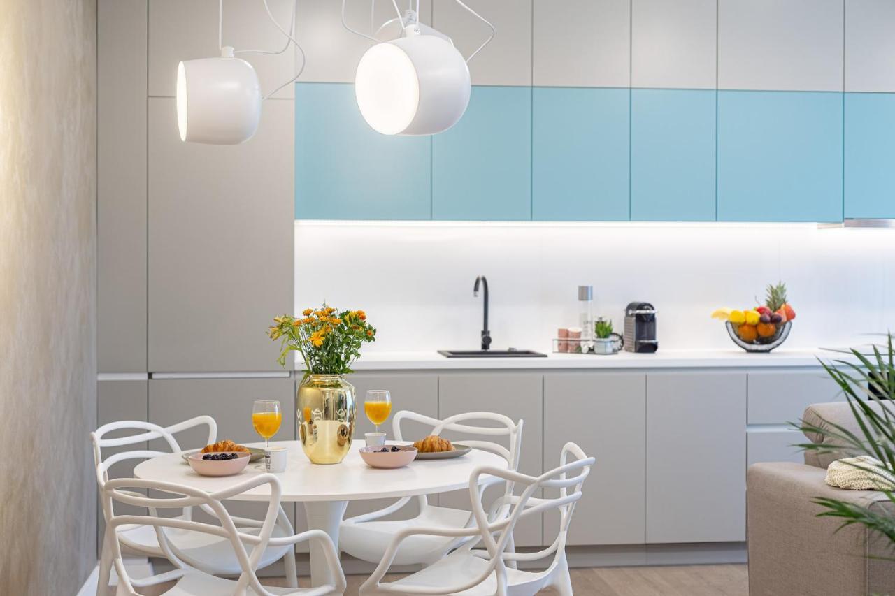 Il Lago - Turquoise - Cozy Luxurious Smart Home By The Lake Voluntari Bagian luar foto