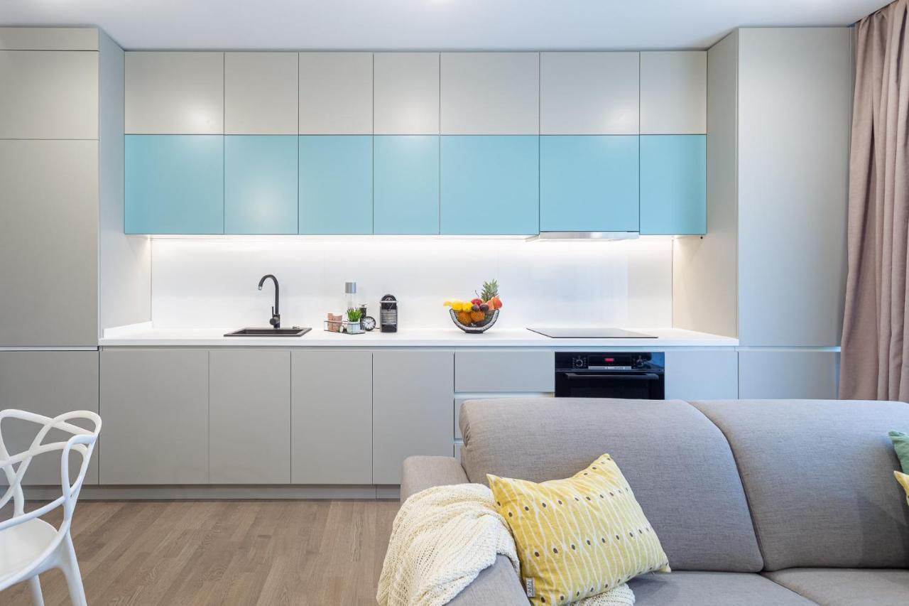Il Lago - Turquoise - Cozy Luxurious Smart Home By The Lake Voluntari Bagian luar foto