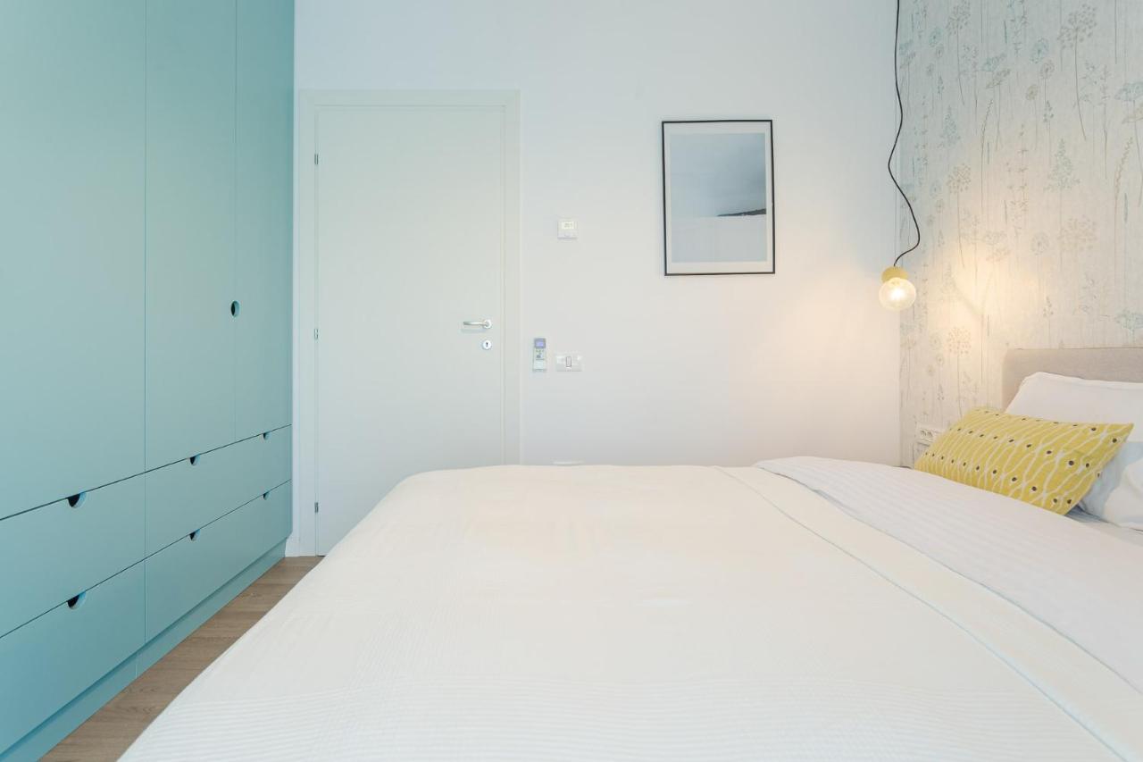 Il Lago - Turquoise - Cozy Luxurious Smart Home By The Lake Voluntari Bagian luar foto